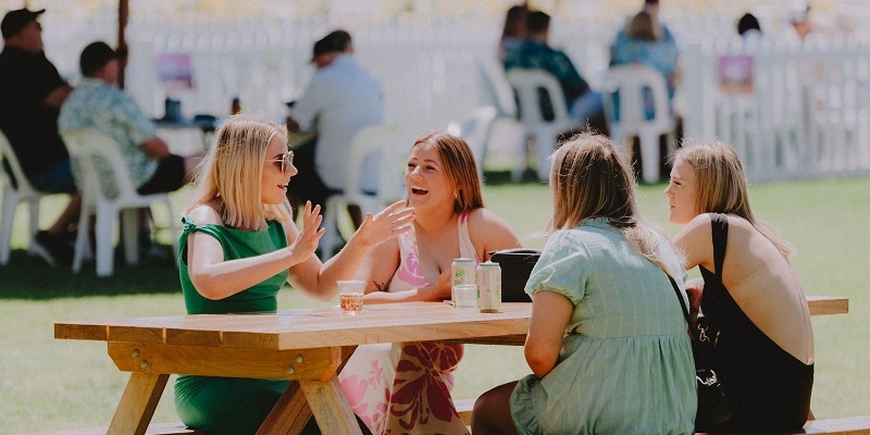 Bendigo | Picnic Table | Bendigo | Picnic Table - Beach Party | 2025-2026 Thumbnail