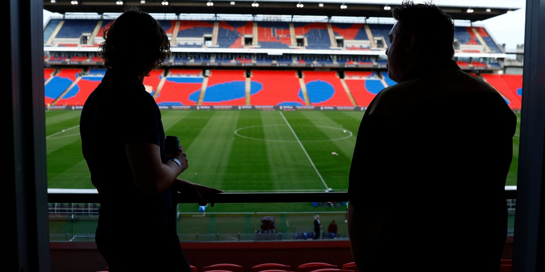 Chairman's Lounge 03