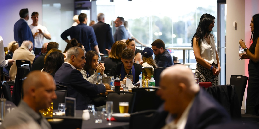 Chairman's Lounge 01